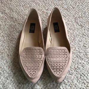 Nude pointy loafer style flats
